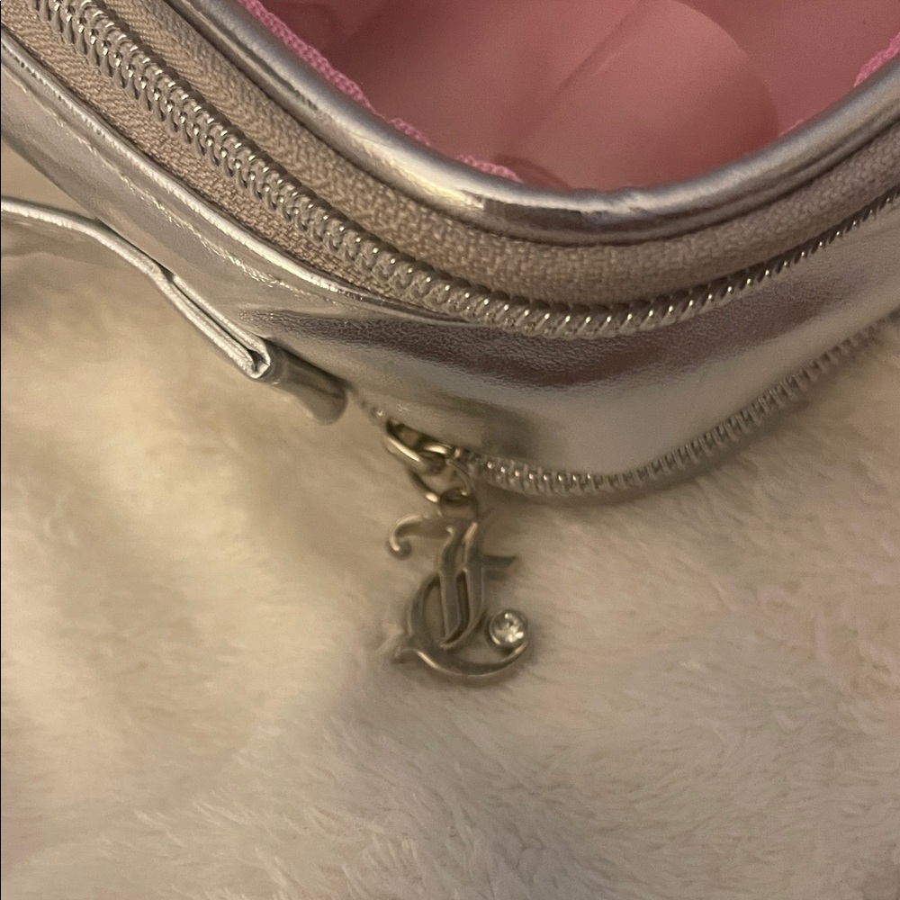 Juicy Couture Pink and Silver Cosmetic Set - Picture 9 of 10